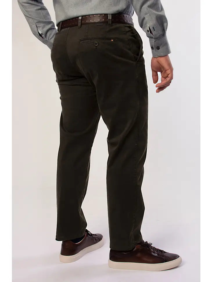 PRECOMMANDE - Chino Classique vert satiné